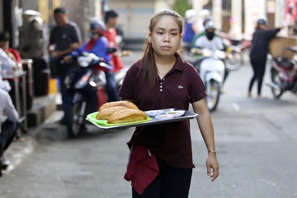 Tiem banh mi hon nua the ky me hoac nguoi Sai Gon