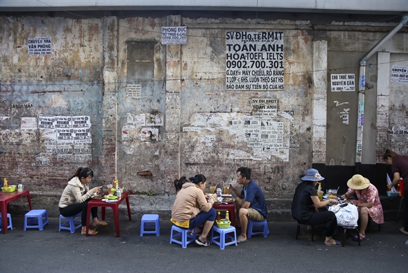 Tiem banh mi hon nua the ky me hoac nguoi Sai Gon