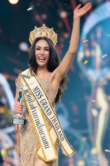Hoa hậu Thái Lan vừa đăng quang đã dính ‘phốt’ miệt thị phụ nữ