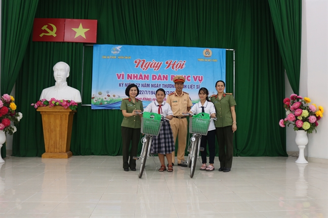 Nhieu hoat dong thiet thuc huong den ngay Thuong binh - liet si