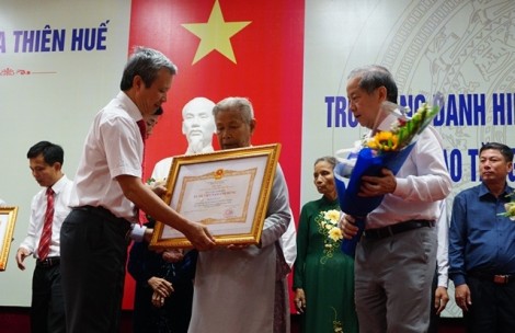 Truy tặng danh hiệu Bà mẹ Việt Nam Anh hùng cho 17 mẹ tại Huế