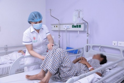 Rơi từ tầng 4, xương sống của người đàn ông vỡ thành nhiều mảnh