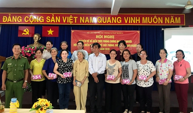 Canh giac de khong roi vao cam bay mua ban nguoi