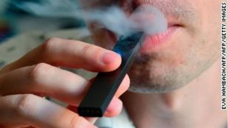 8 thiếu niên Wisconsin ‘tổn thương phổi nghiêm trọng’ do thuốc lá điện tử