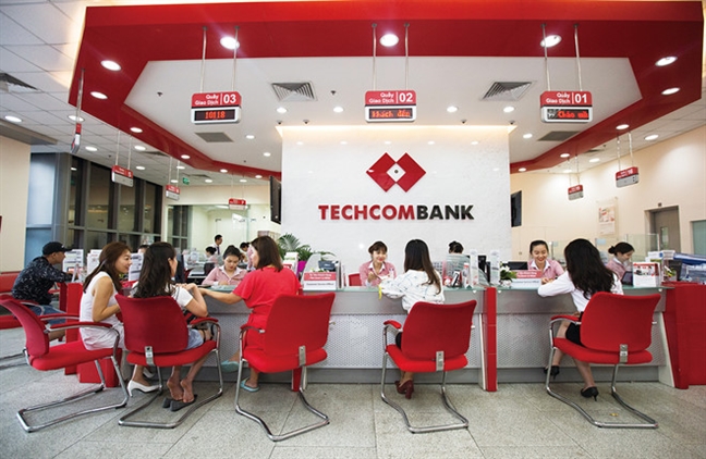 Techcombank tang truong quy thu 15 lien tiep, loi nhuan dat ky luc 5.661 ty dong trong 6 thang dau nam