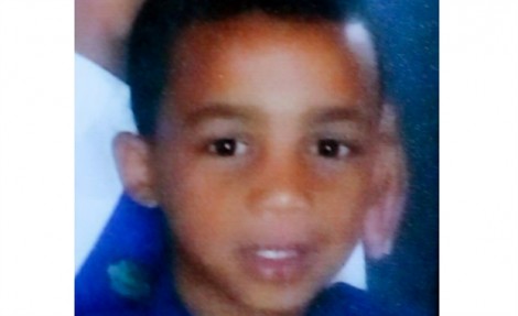 Bé trai 8 tuổi chết vì ‘tai nạn kỳ lạ’ ở trường