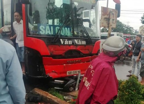 Clip vụ tai nạn trước khu vực chợ ở Gia Lai làm 4 người thiệt mạng