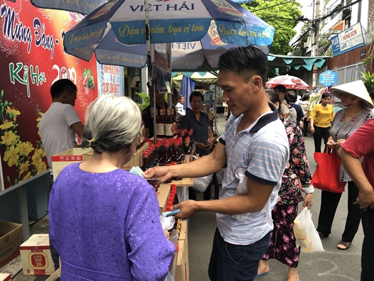 Trao ky nang de phu nu va tre em tu bao ve