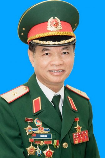 Thiếu tướng Hoàng Kiền: 'Tập trận trên Biển Đông, Trung Quốc đang thách thức toàn thế giới''