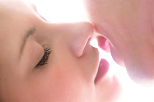 Đầu tư cho…  nụ hôn