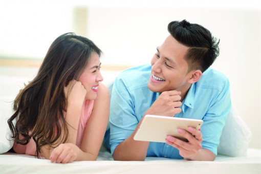 Đàn bà vâng dạ với chồng