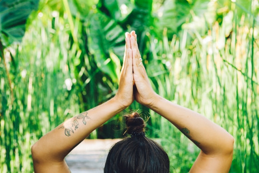 Giận chồng, u mê theo tà đạo