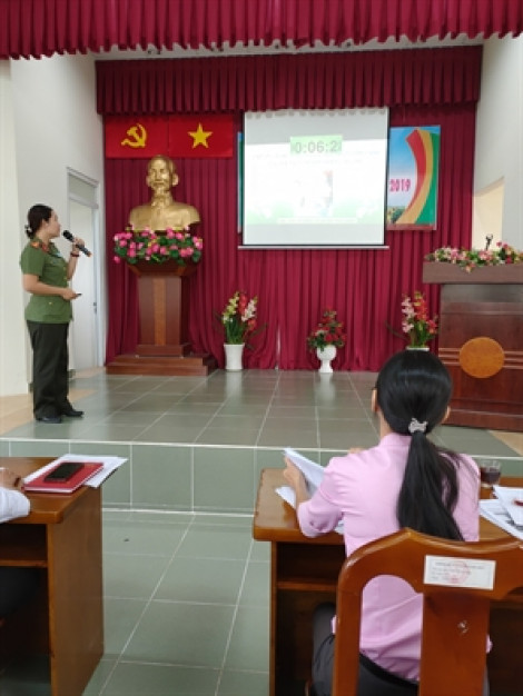 Cán bộ Hội, không hơn nhau ở nhan sắc mà hơn nhau ở sự khéo léo xử lý tình huống