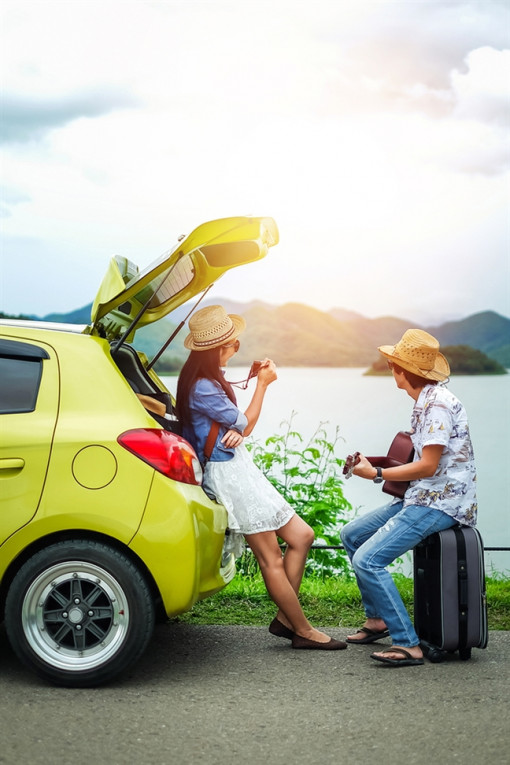 Yêu lắm nhưng đi chơi cùng một chuyến rồi... chán