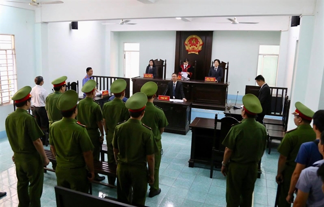 Nguyen Huu Linh bi tuyen an 18 thang tu giam