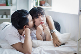 Chồng quá rườm rà lòng vòng trong chuyện ấy