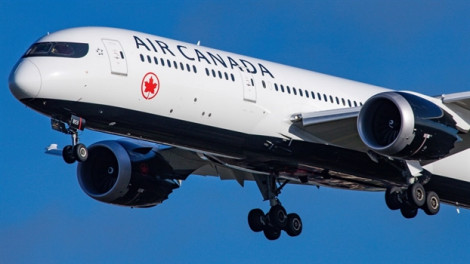 Hàng không Canada phải trả 15 ngàn đô la vì… thiếu tiếng Pháp trên dây đai an toàn