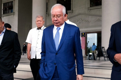 Cựu Thủ tướng Malaysia ‘mượn tay’ Trung Quốc để giải quyết nợ nần