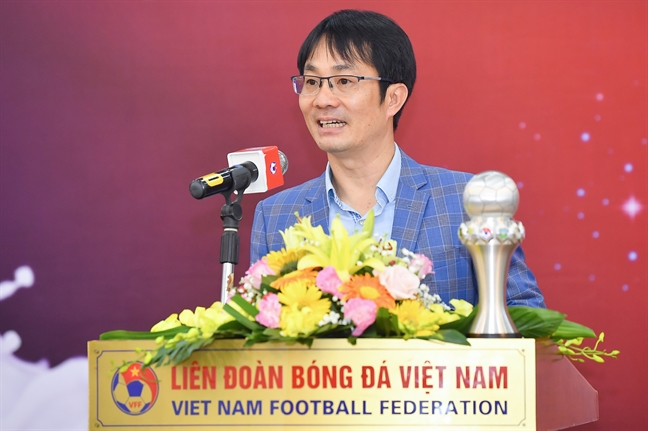 Vinamilk trao thuong chuc mung doi tuyen bong da nu quoc gia vo dich Dong Nam A 2019