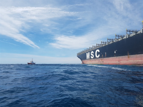 Cứu sống thuyền viên nước ngoài bị tai biến trên vùng biển Hoàng Sa