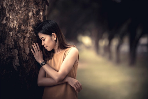 Làm gì khi biết chồng ngoại tình?