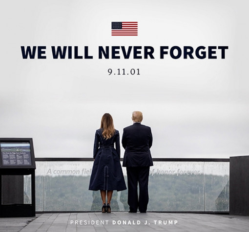 'Khoe' váy in hoạ tiết máy bay đâm vào cao ốc trong ngày 11/9, vợ Tổng thống Donald Trump một lần nữa bị chỉ trích
