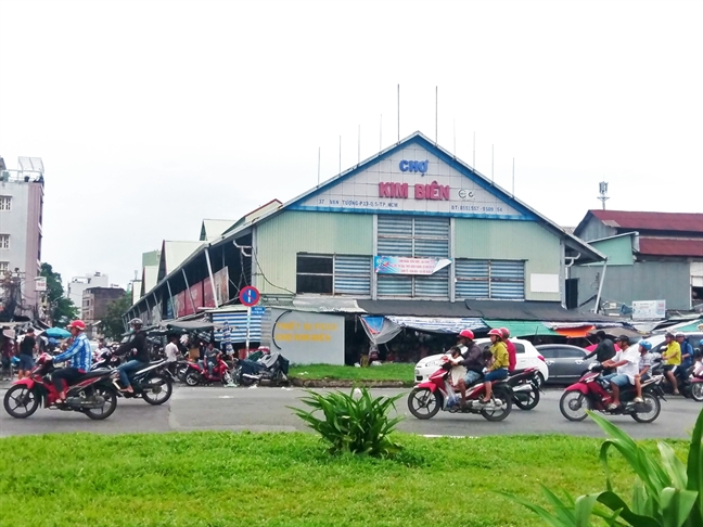 Nhung 'Rang Dong' giua Sai Gon - Bai 1: Tu than lon von trong khu dan cu