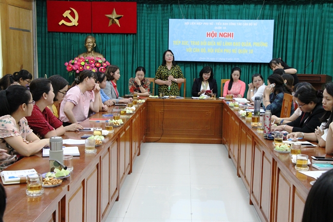 Nu lanh dao can chu dong, tu tin khang dinh nang luc cua minh