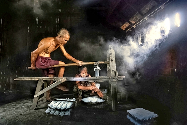 Chu tich Hoi Di san Van hoa TP.HCM: 'Anh di san nen di thang vao hien trang di san'