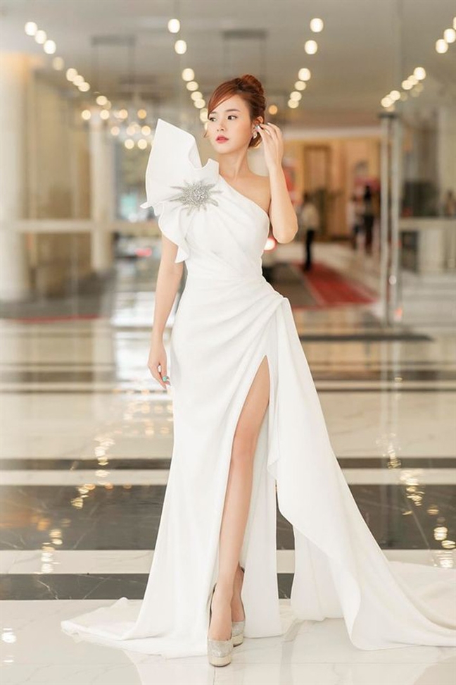 Học Midu cách diện váy trắng đẹp mọi lúc - Báo Phụ Nữ