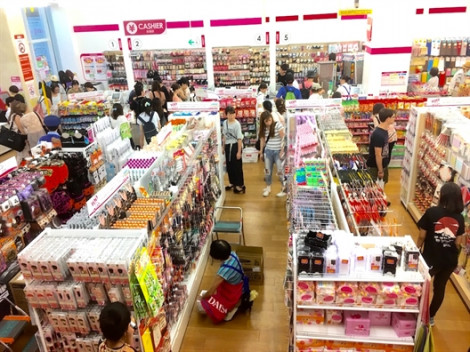 Nhật Bản loay hoay giải quyết nền kinh tế già nua giữa chiến tranh thương mại Mỹ - Trung