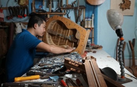 Chiêm ngưỡng những cây đàn guitar handmade giá ngàn đô ở Sài Gòn