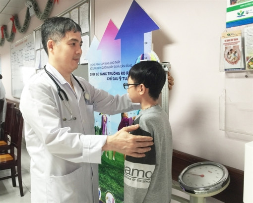 Làm gì để con cao thêm?