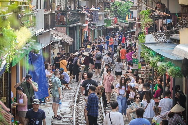 Ha Noi yeu cau 'xoa so' ca phe duong tau truoc ngay 12/10