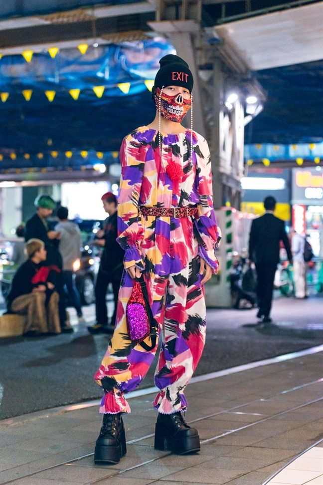 'Het hon' voi phong cach thoi trang duong pho tai Tokyo Fashion Week 2019