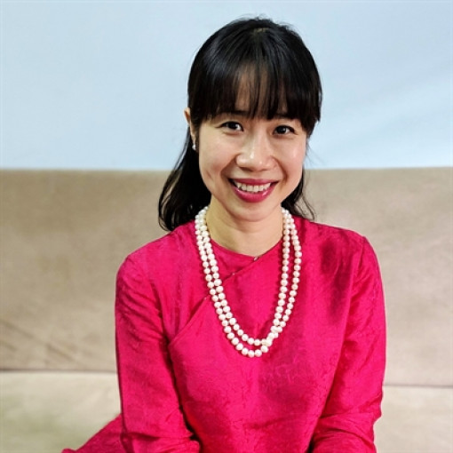 Phụ nữ giỏi giang có cần 'giả ngu' để hạnh phúc?