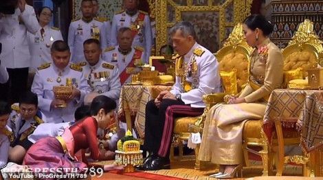 Hoàng phi từng là nữ tướng của Thái Lan bị tước bỏ mọi chức vị vì ‘bất trung’