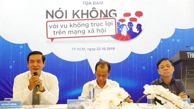 Hoa hau Diem Huong: 'Toi tung muon tu tu vi nhung loi binh luan ac y tren mang xa hoi'