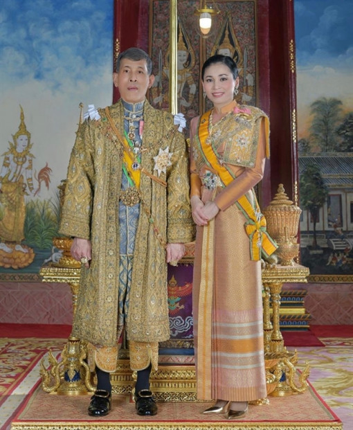 Hoàng gia Thái Lan: 'Cung đấu' giành một người đàn ông, ai đã chiến thắng?