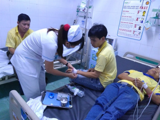 48 công nhân bị ngộ độc thực phẩm ăn món gì lúc tăng ca chiều?