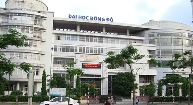 Hai hieu pho Dai hoc Dong Do bi bat