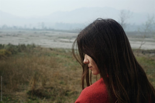 Tôi buông tay rồi, anh đi với nhân tình đi