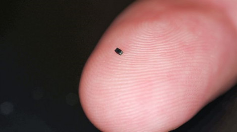 Camera nhỏ nhất thế giới với kích thước chỉ bằng một hạt cát