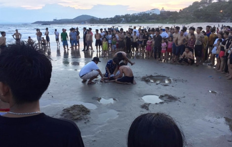 Trưởng công an xã ở Nghệ An tử vong khi tắm biển