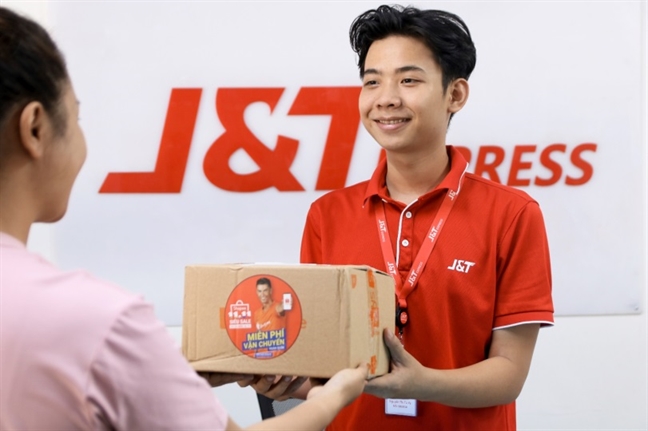 J&T Express tang 1 thang van chuyen cho nguoi ban moi tren Shopee