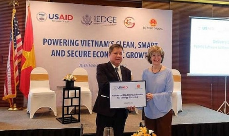 Mỹ tài trợ 14 triệu USD cho Dự án an ninh năng lượng đô thị Việt Nam