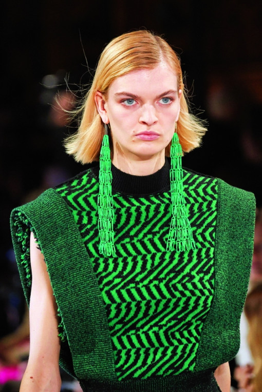 Xu hướng trang sức 2020, làm mới chất liệu cũ