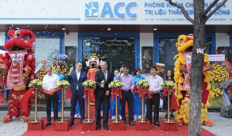 ACC mang giải pháp vật lý trị liệu hỗ trợ điều trị các bệnh lý cơ xương khớp đến với người dân Đà Nẵng