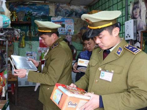 Liên tục để hàng hóa có 'đường lưỡi bò' ra thị trường, Bộ Công thương siết yêu cầu kiểm tra