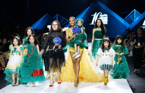 Vietnam International Fashion Week 2019:  Những câu chuyện còn đọng lại